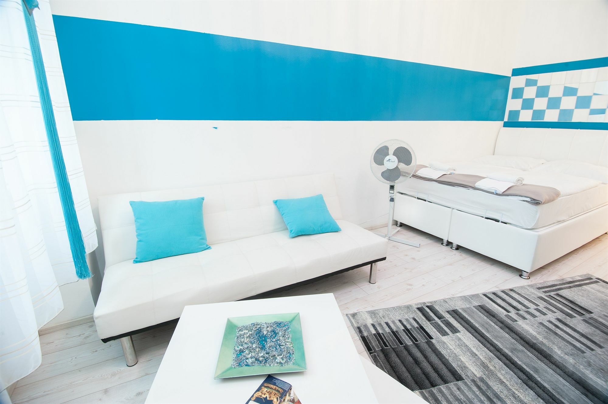 Royal Resort Apartments Westbahnhof ウィーン エクステリア 写真